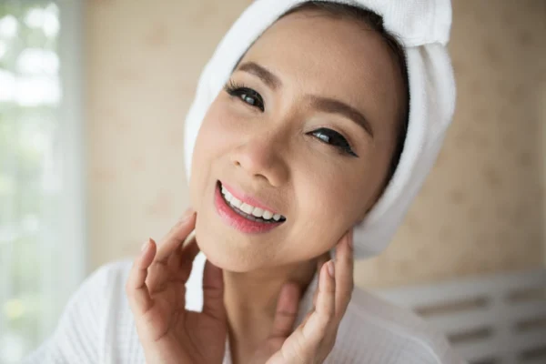 Double Cleansing O Segredo Coreano para uma Pele de Porcelana sem Cravos